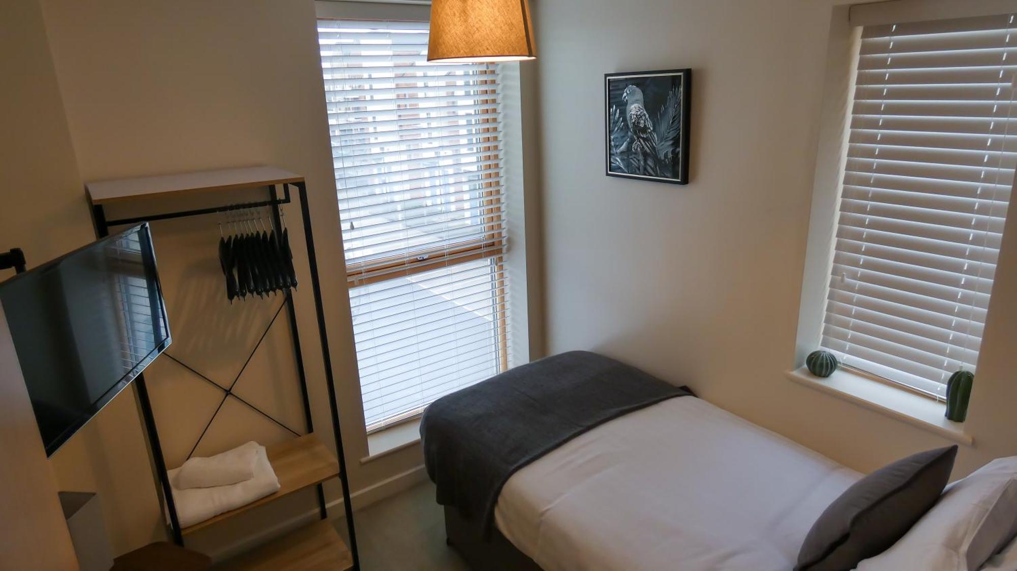 Three Bedroom Townhouse With Parking Telford Rom bilde