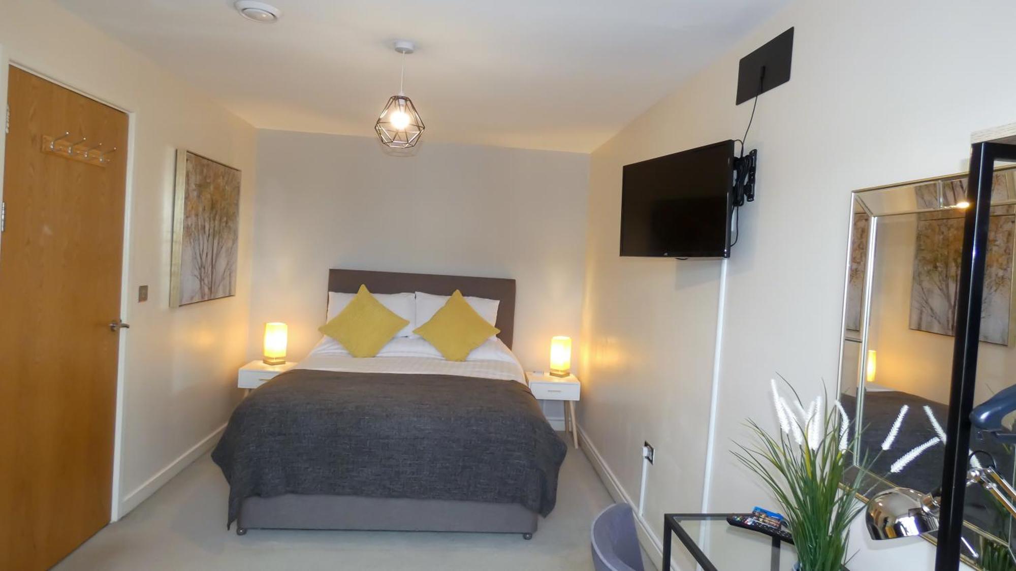 Three Bedroom Townhouse With Parking Telford Rom bilde